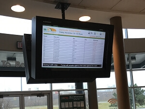 Obudowa Armagard do digital signage na przystankach autobusowych