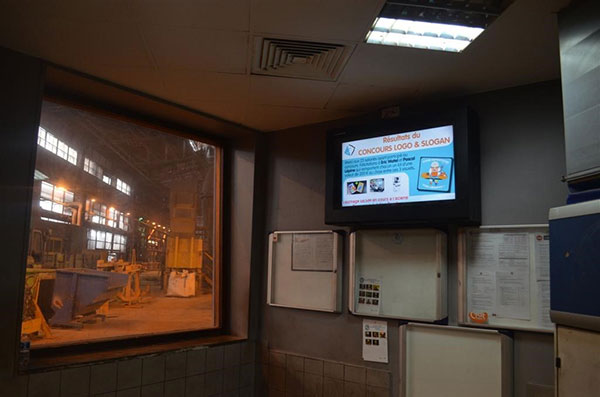 Digital Signage na hali produkcyjnej